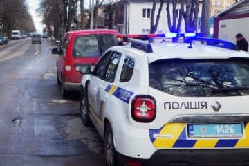 У Житомирі водійку зупинили за кермом попри заборону суду