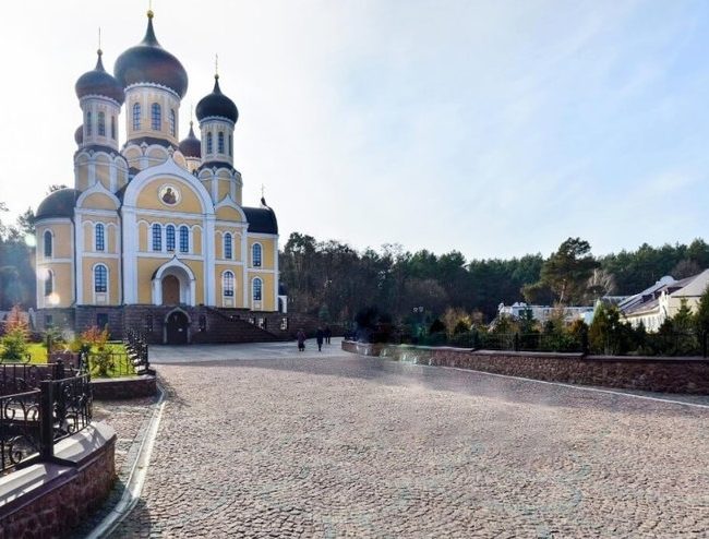 Монастирі Житомира